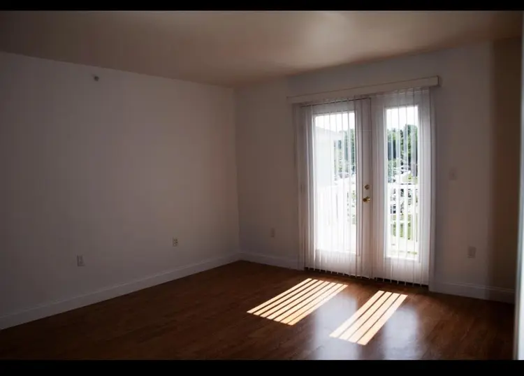 Private Room & bath in 2b2b nashua