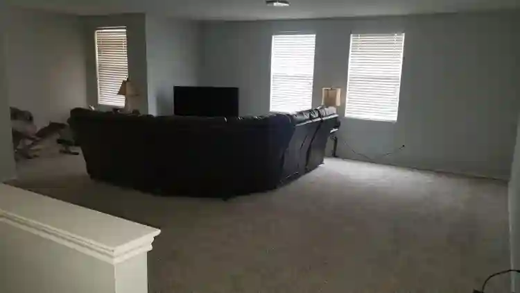 Furnished Room in House with Pool