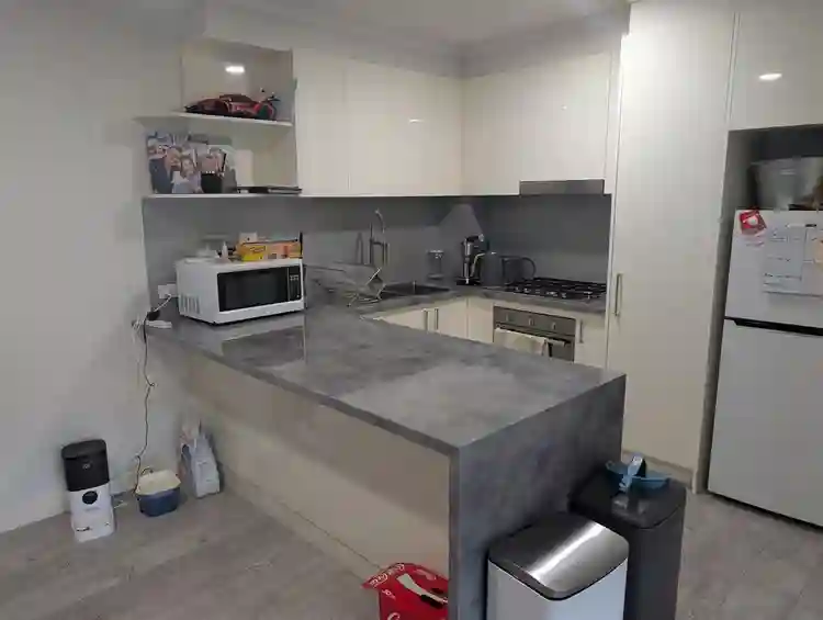 Room for rent in shared apartment