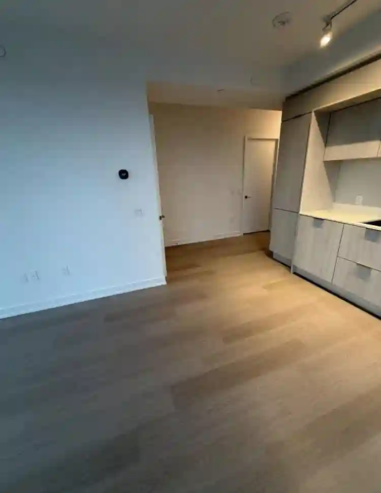 2 Beds & 1 Bath at M3