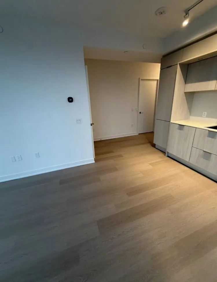 2 Beds & 1 Bath at M3