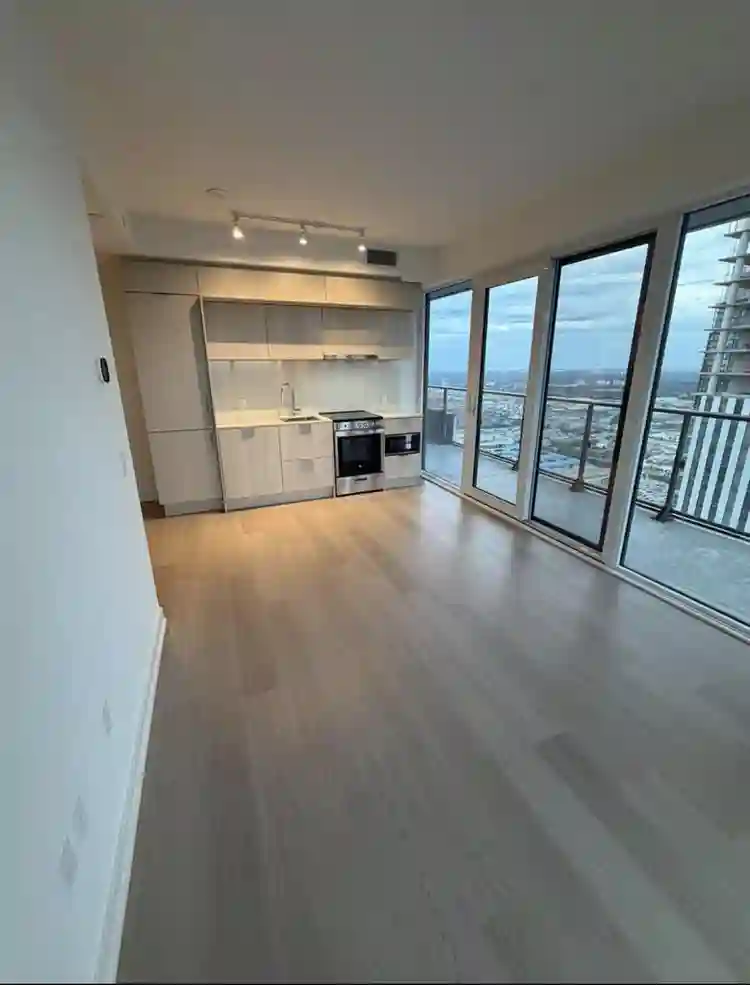 2 Beds & 1 Bath at M3