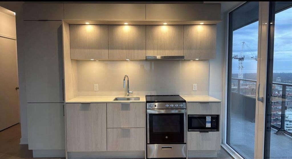 2 Beds & 1 Bath at M3