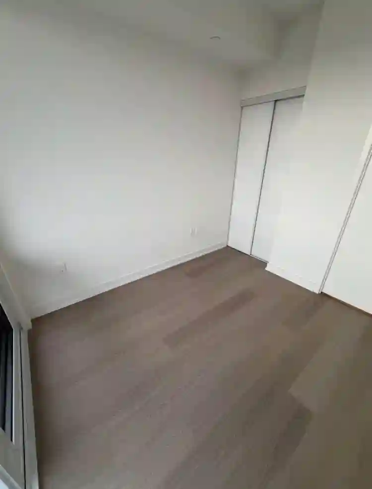 2 Beds & 1 Bath at M3