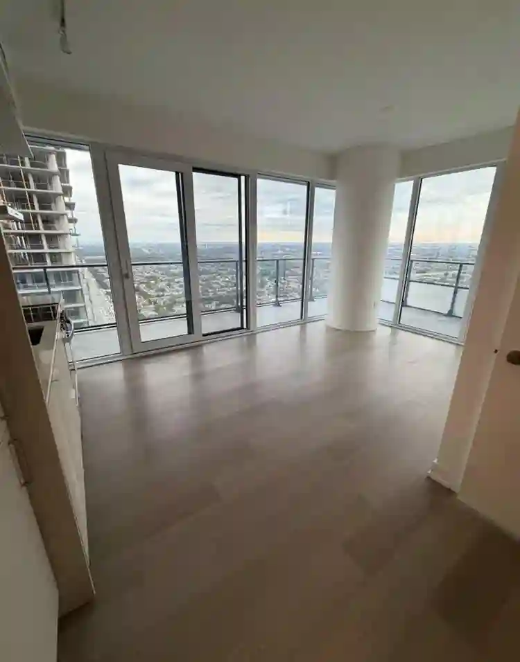 2 Beds & 1 Bath at M3