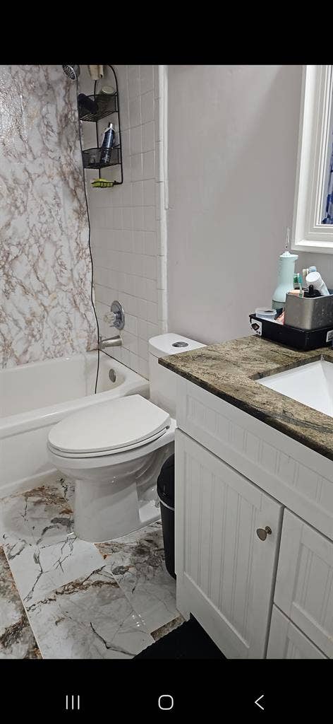 Upstairs bedroom with a share bathr
