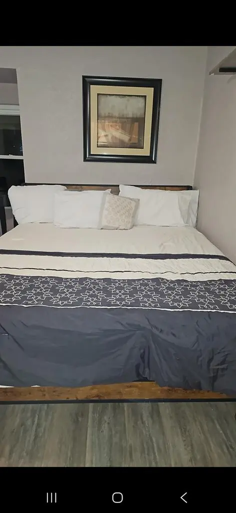 Upstairs bedroom with a share bathr