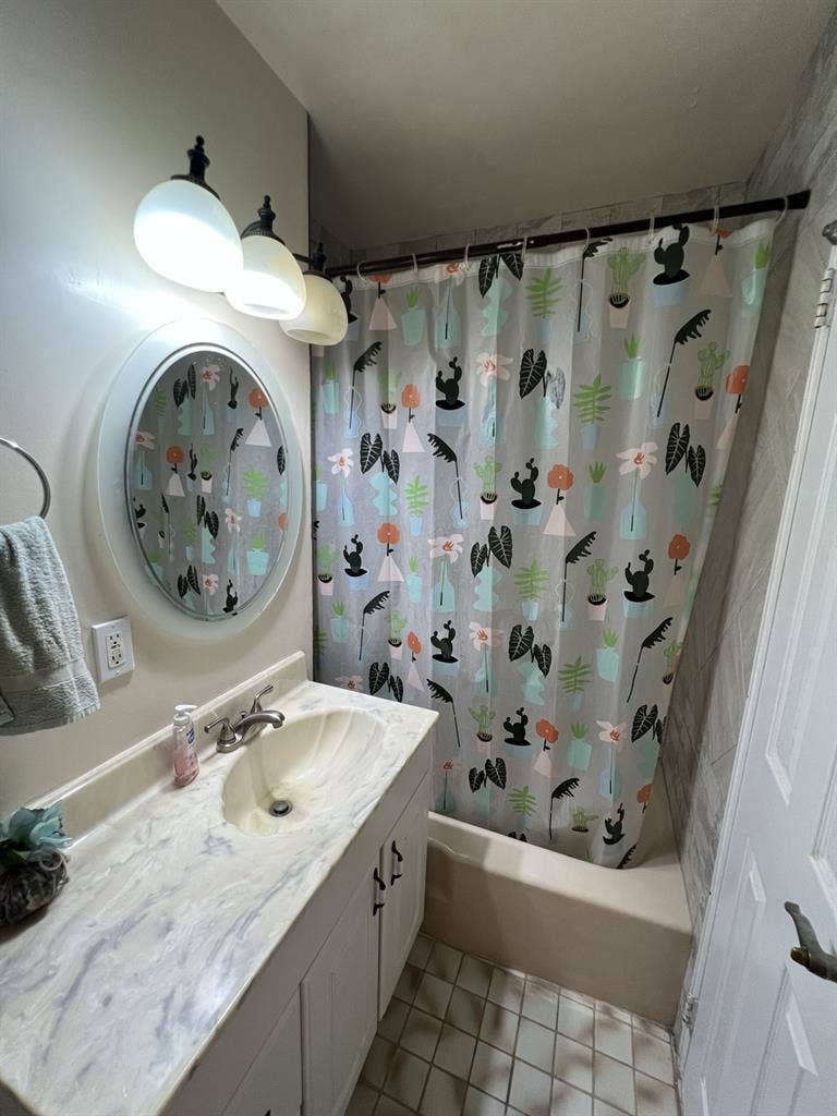 Unfurnished Room for Rent