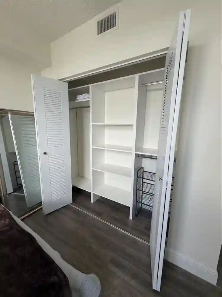 Room in Sunny Isles Beach