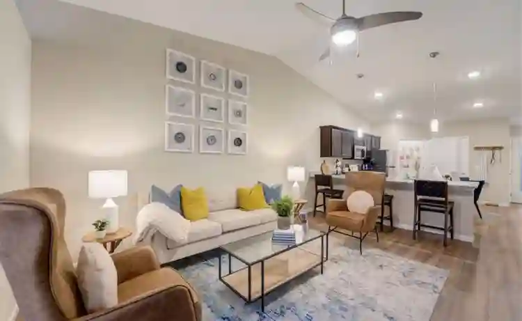 2 Bedroom 2 Bedroom avl for rent