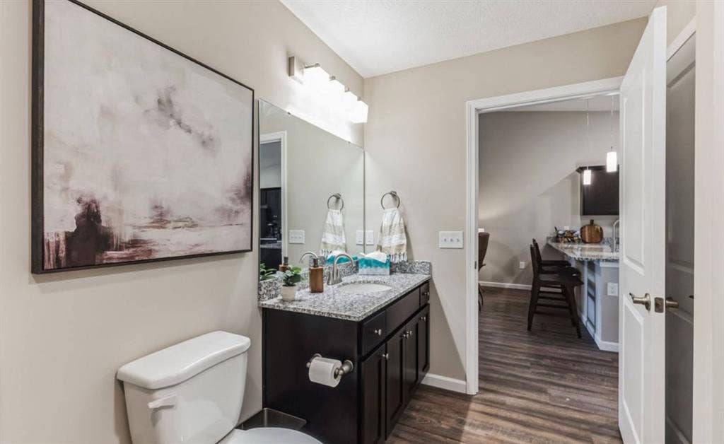 2 Bedroom 2 Bedroom avl for rent