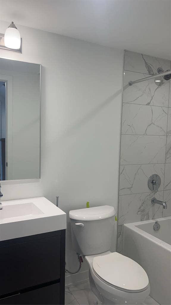 Looking for Roommate