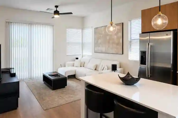 Private Room+Bath, New Cadence Home