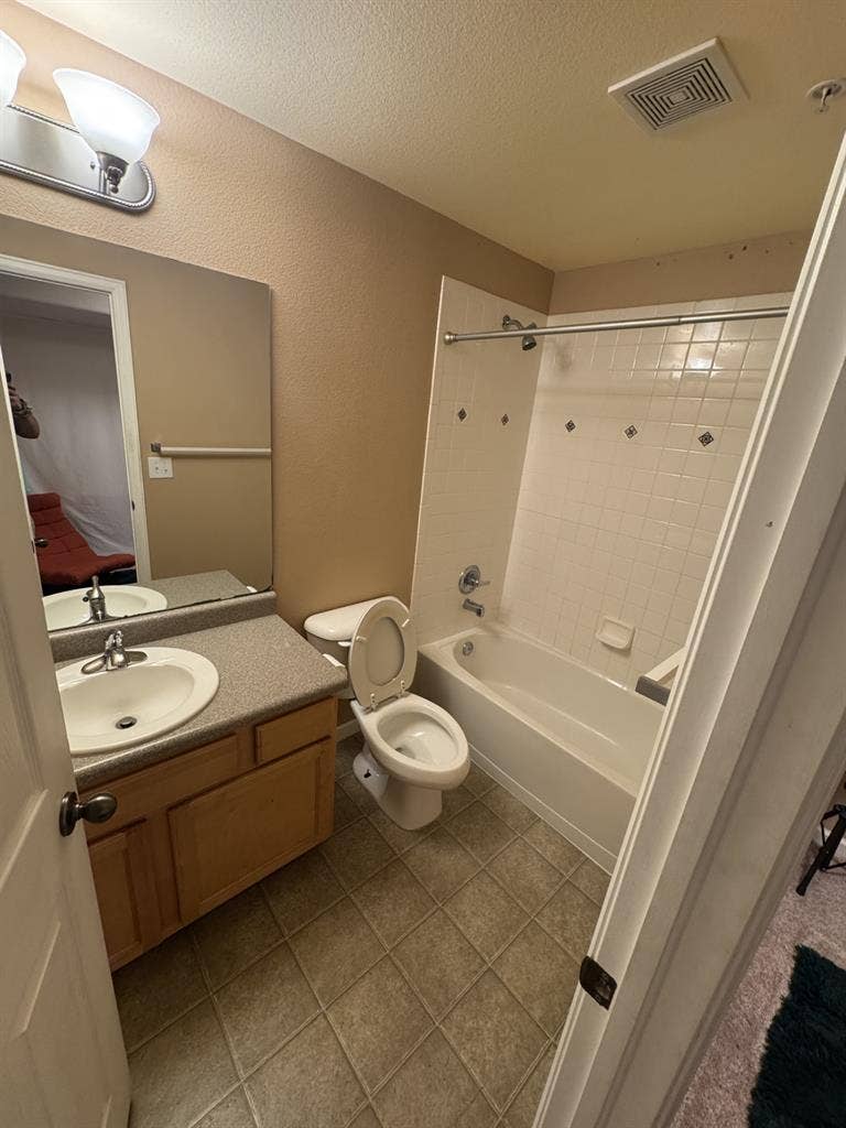 Roommate Wanted | 1bd 1bth