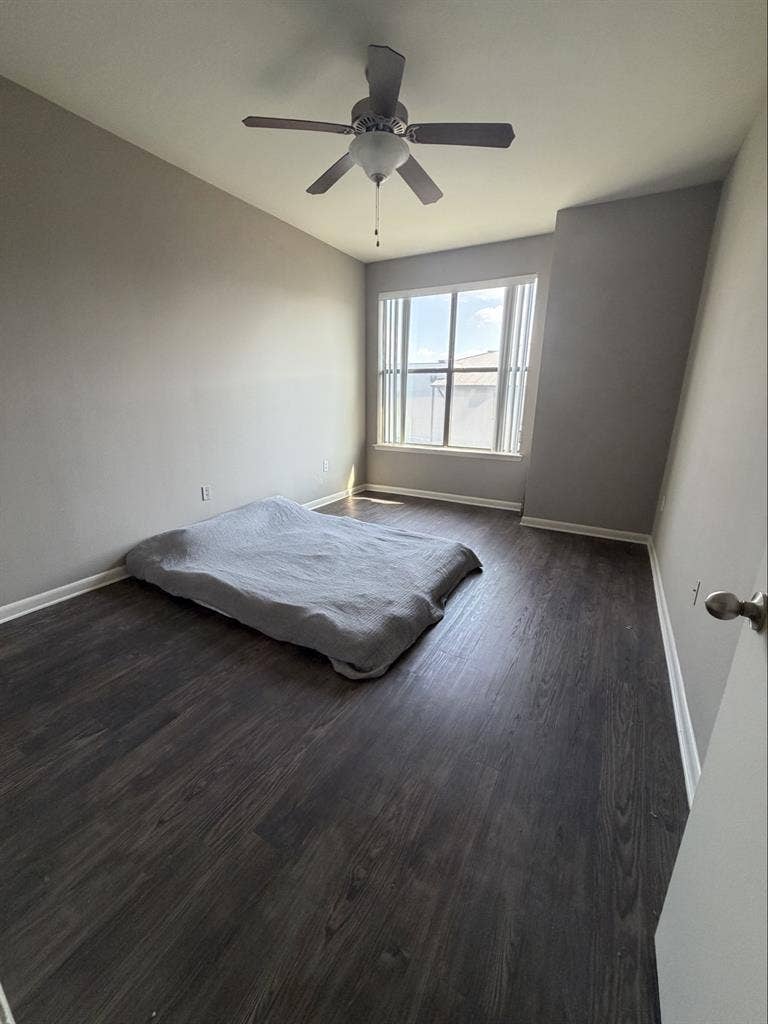 Private Bedroom in SHARED 1BR Apt