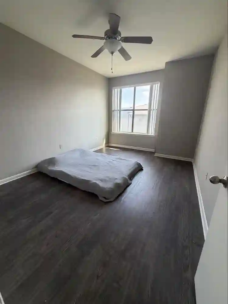 Private Bedroom in SHARED 1BR Apt