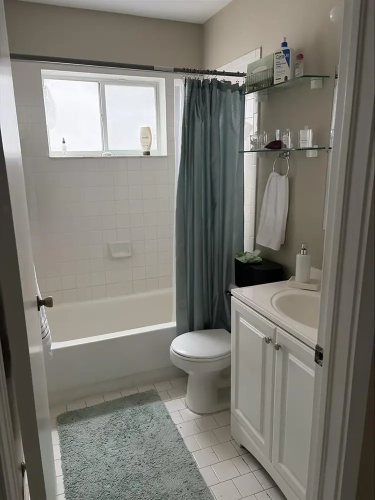 Room for rent at Kendall