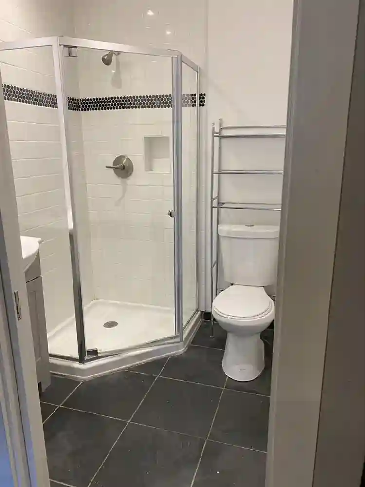 Private Room and Bathroom
