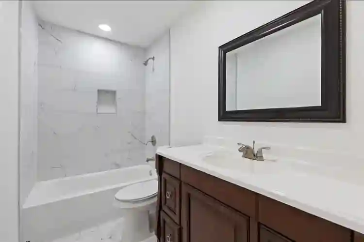 Private Room, Shared bathroom Plano