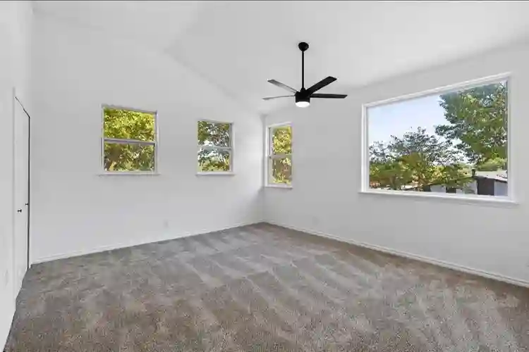 Private Room, Shared bathroom Plano