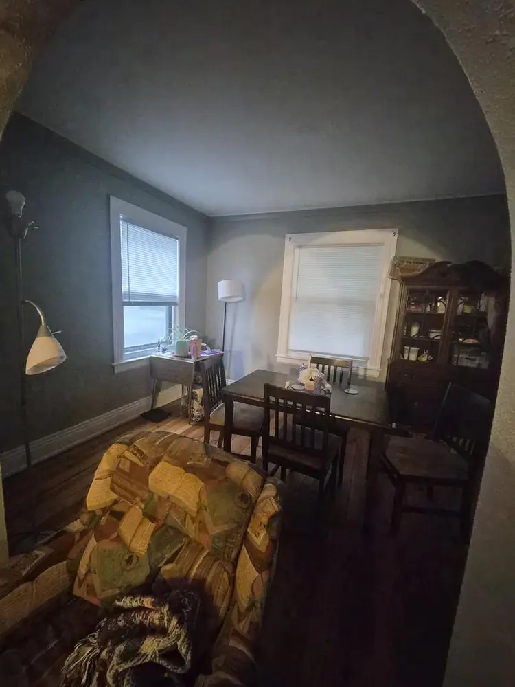 2 roommates February 2027