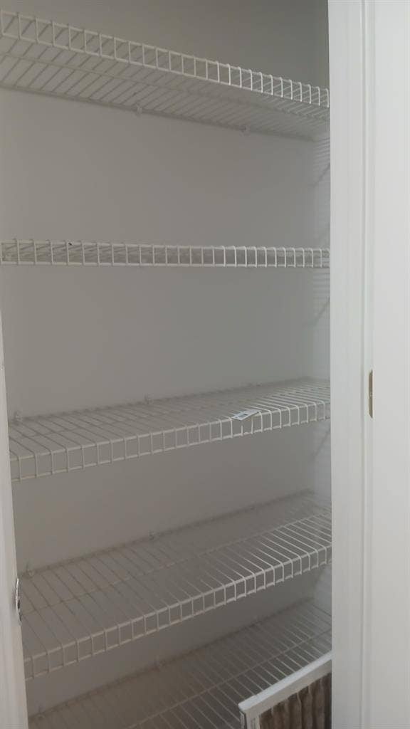 Looking for a female roommate