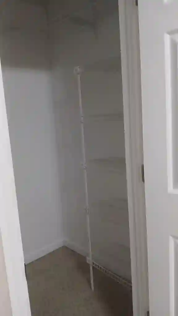 Looking for a female roommate