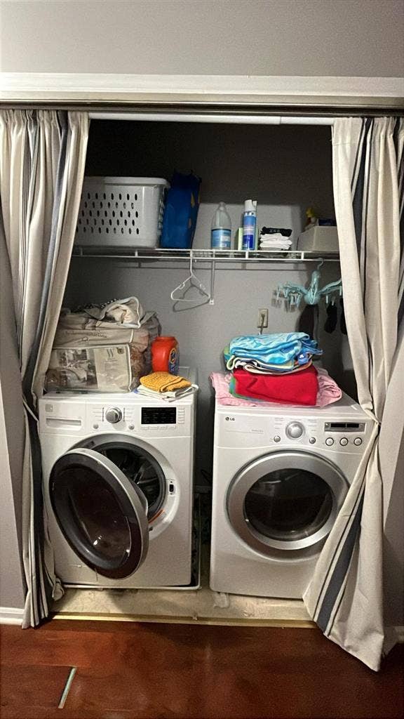 Room for rent in Society Hill