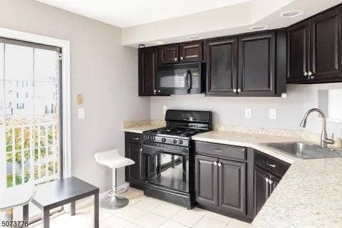 Room for rent in Society Hill