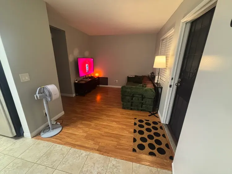 hi look at my apartment