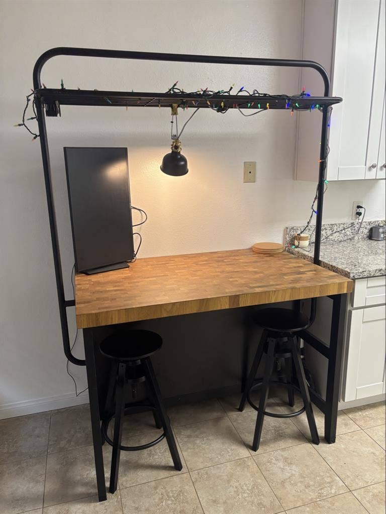 hi look at my apartment