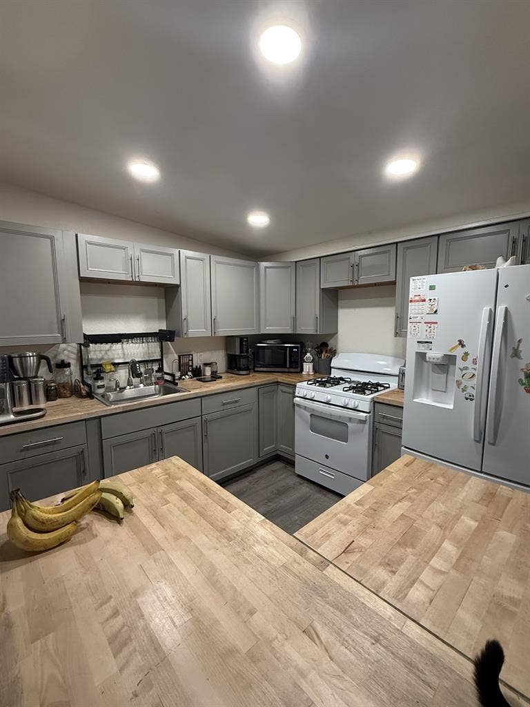 Bedroom + Studio + Bath | Oct 1