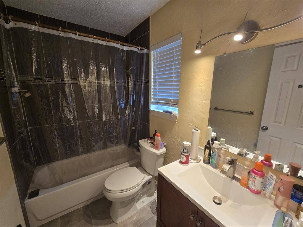 North Dallas - 1 private bed & bath