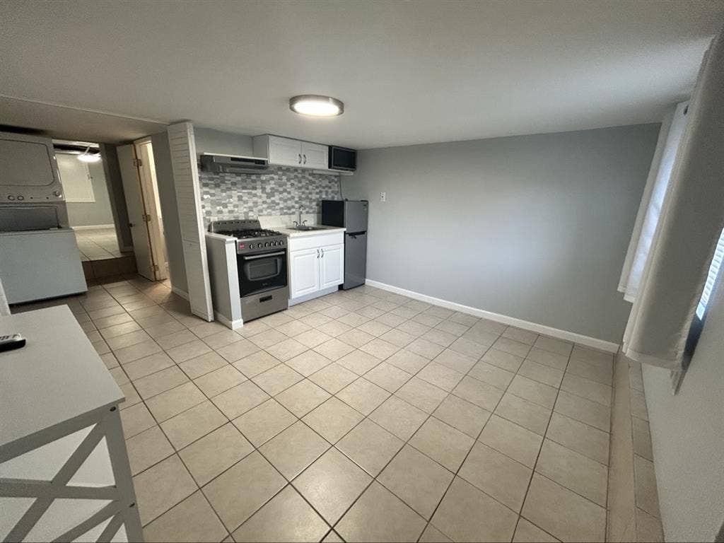 Beautiful converted basement/studio