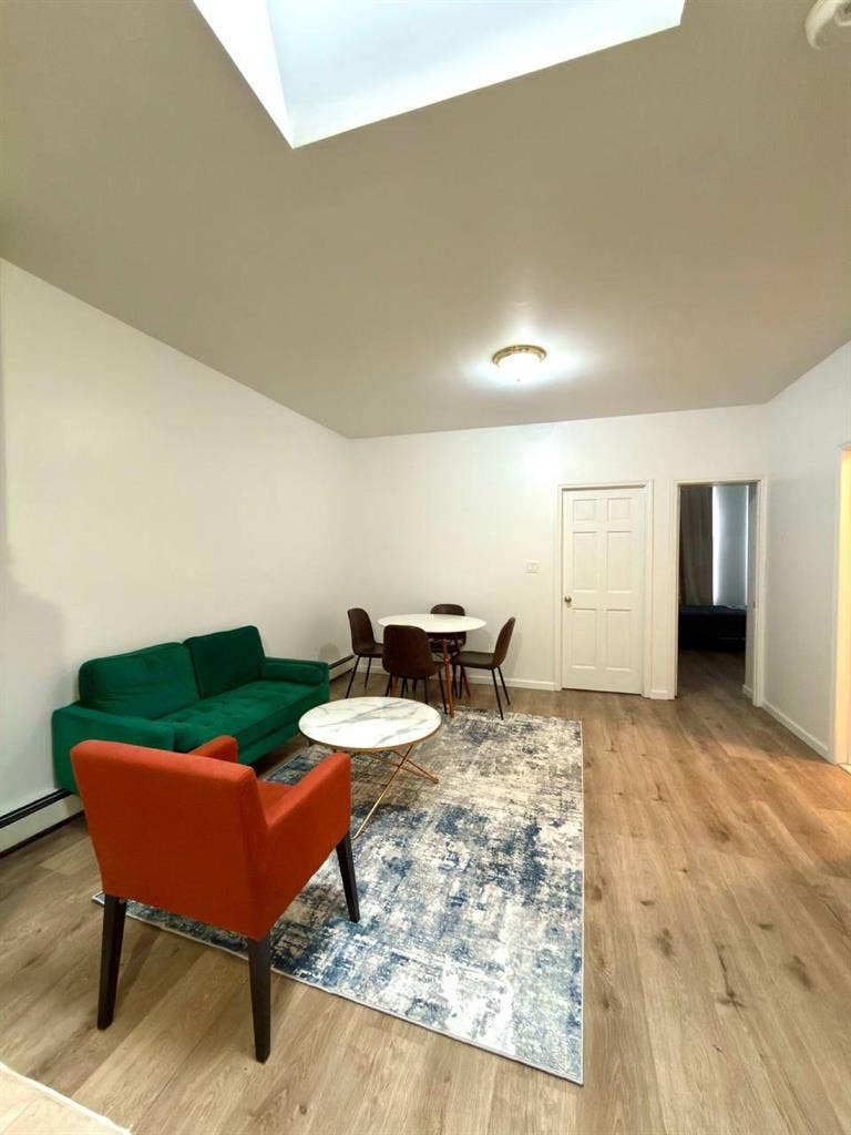 Private room with balcony Brooklyn