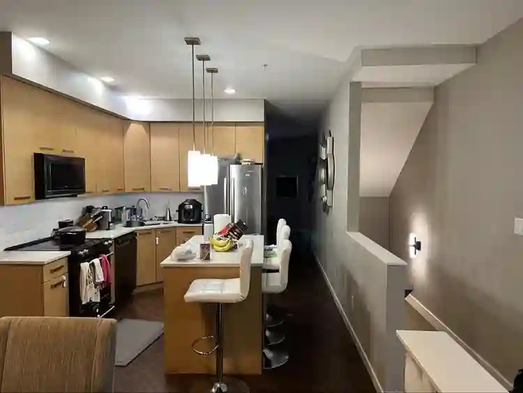 Furnished room with en-suite bath
