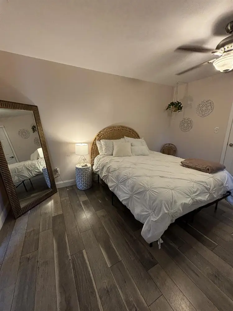 Roommate wanted