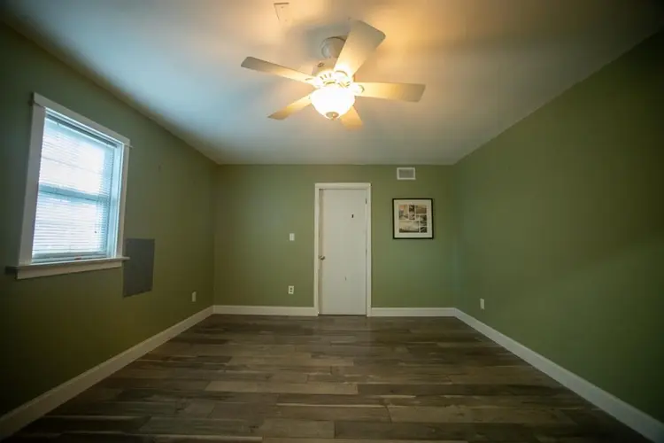Roommate wanted
