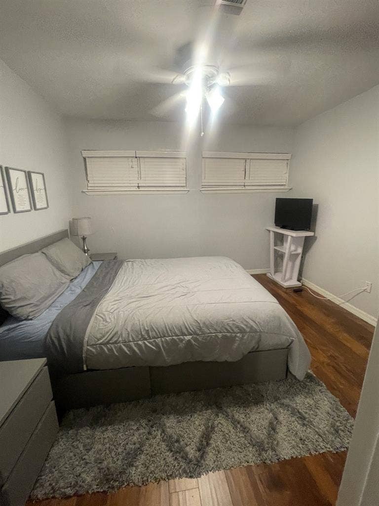 Furnished bedroom/ private bathroom
