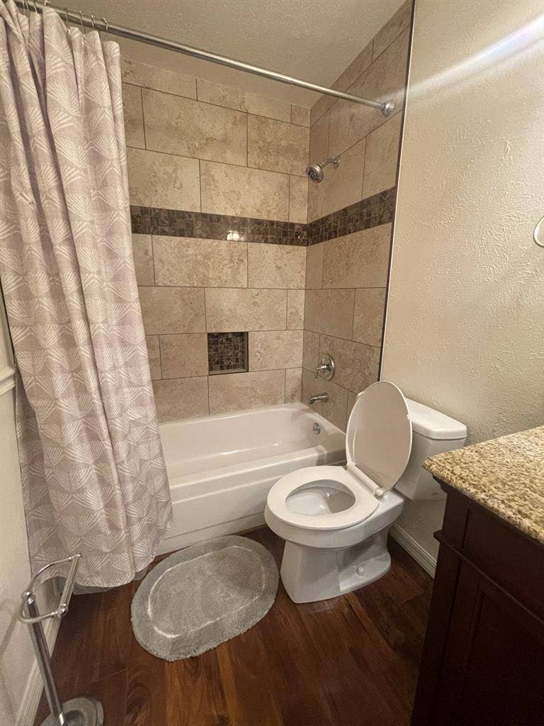 Furnished bedroom/ private bathroom