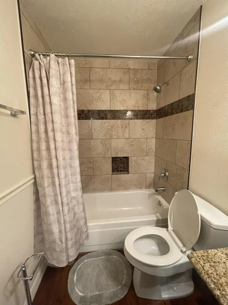 Furnished bedroom/ private bathroom