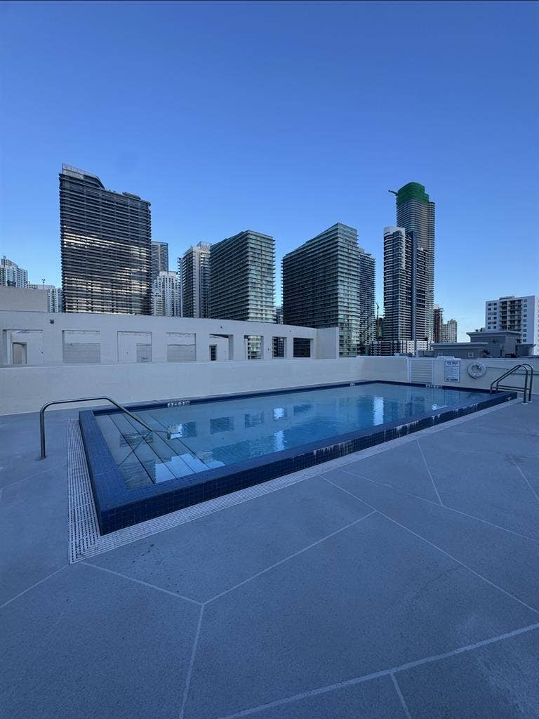 room for rent in brickell