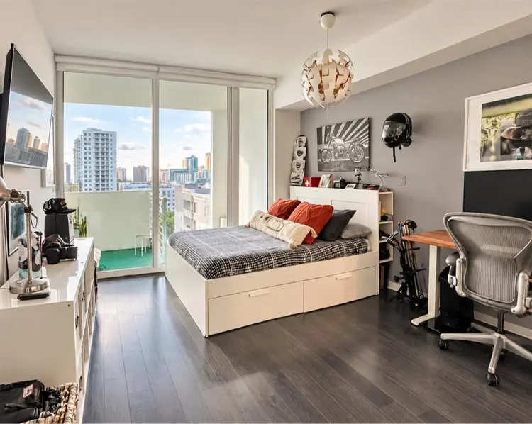 room for rent in brickell