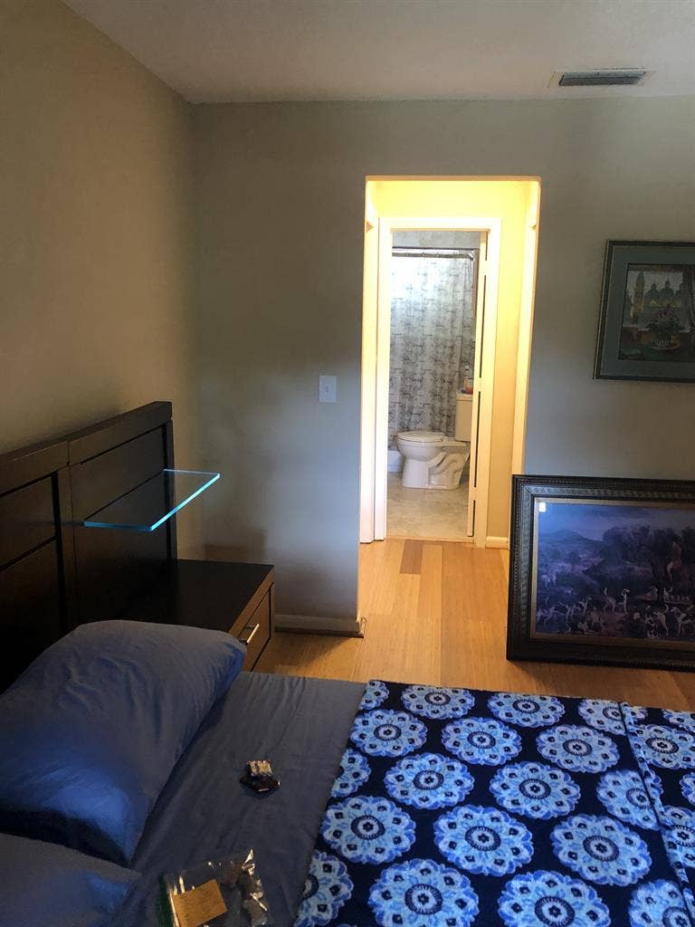Room available in townhouse