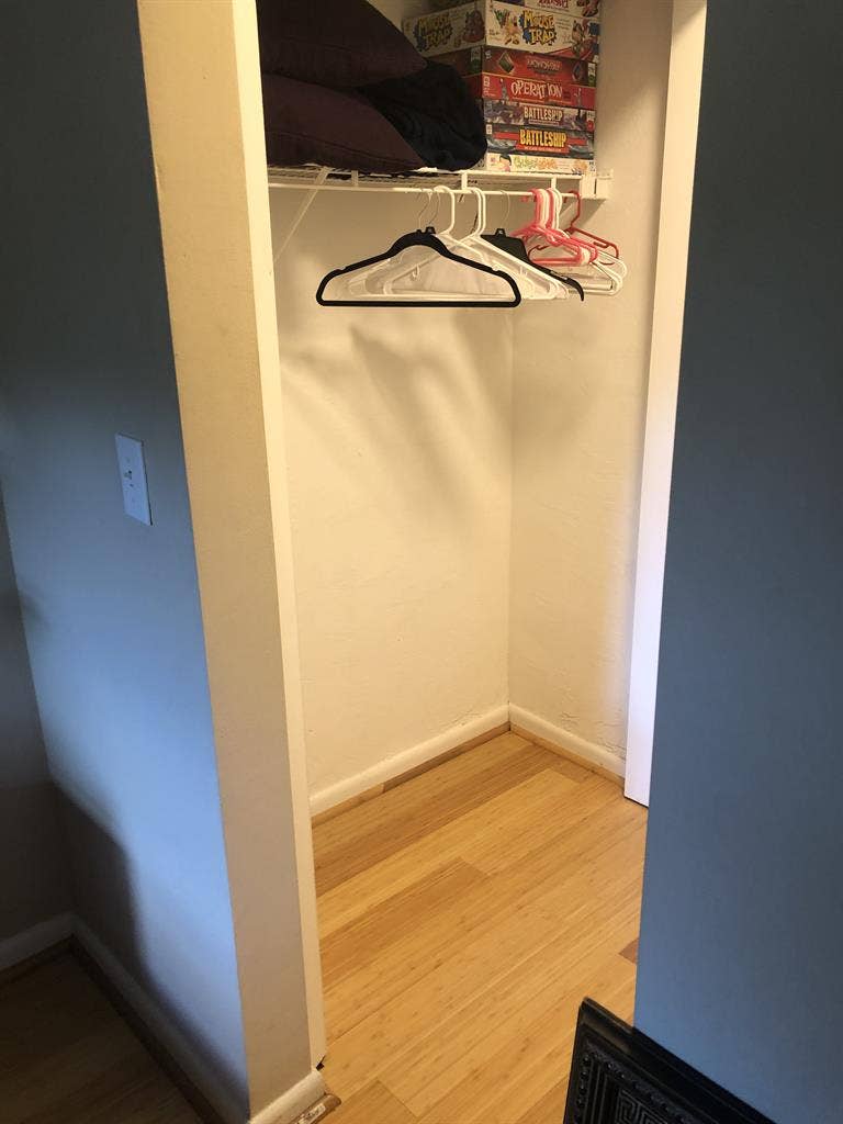 Room available in townhouse