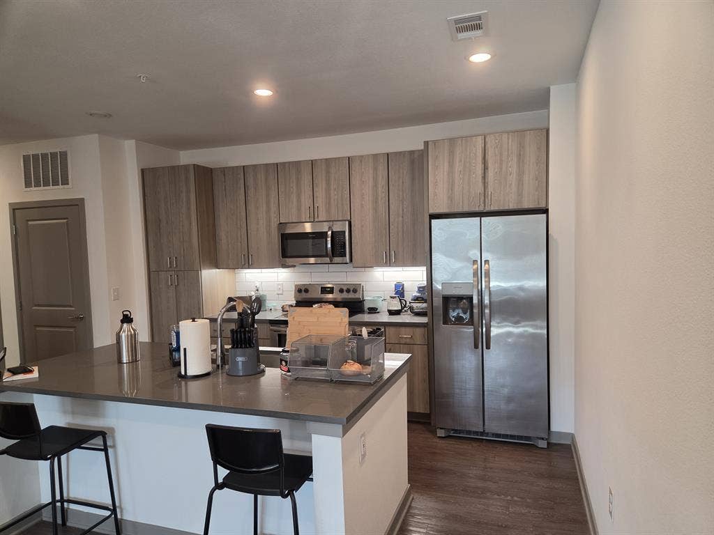 Quiet shared apt in Ellenton
