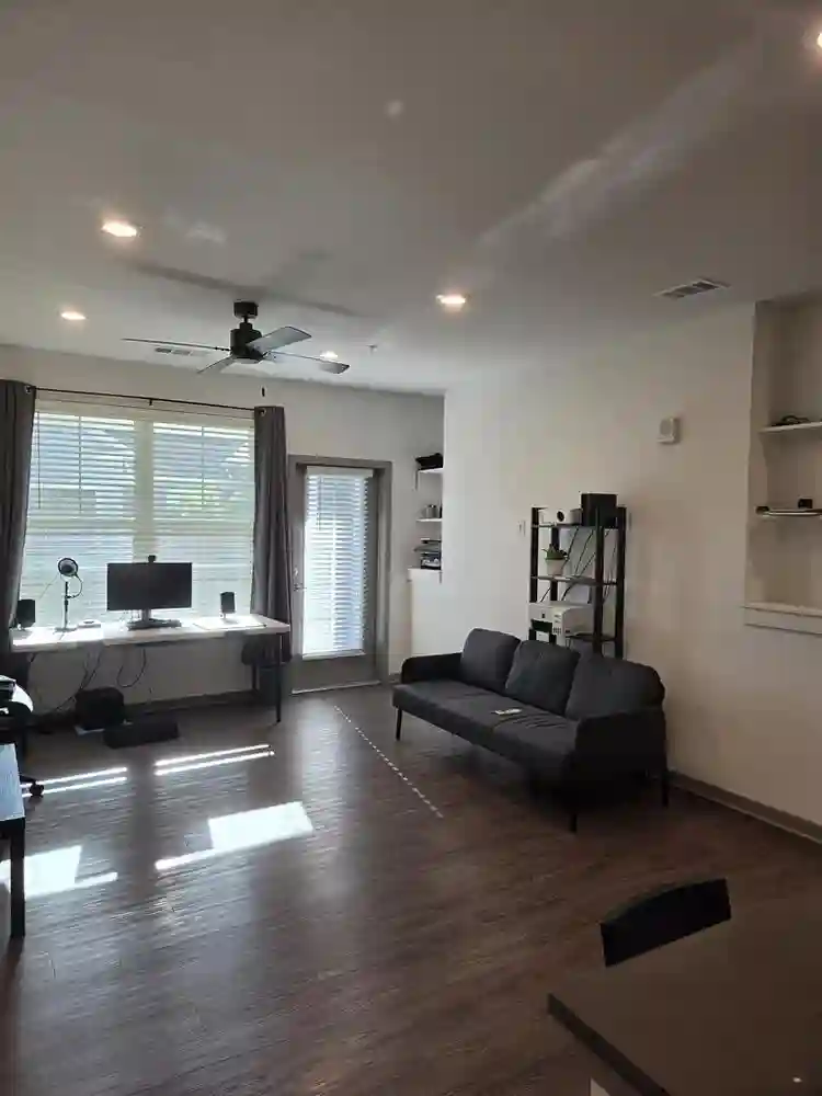 Quiet shared apt in Ellenton