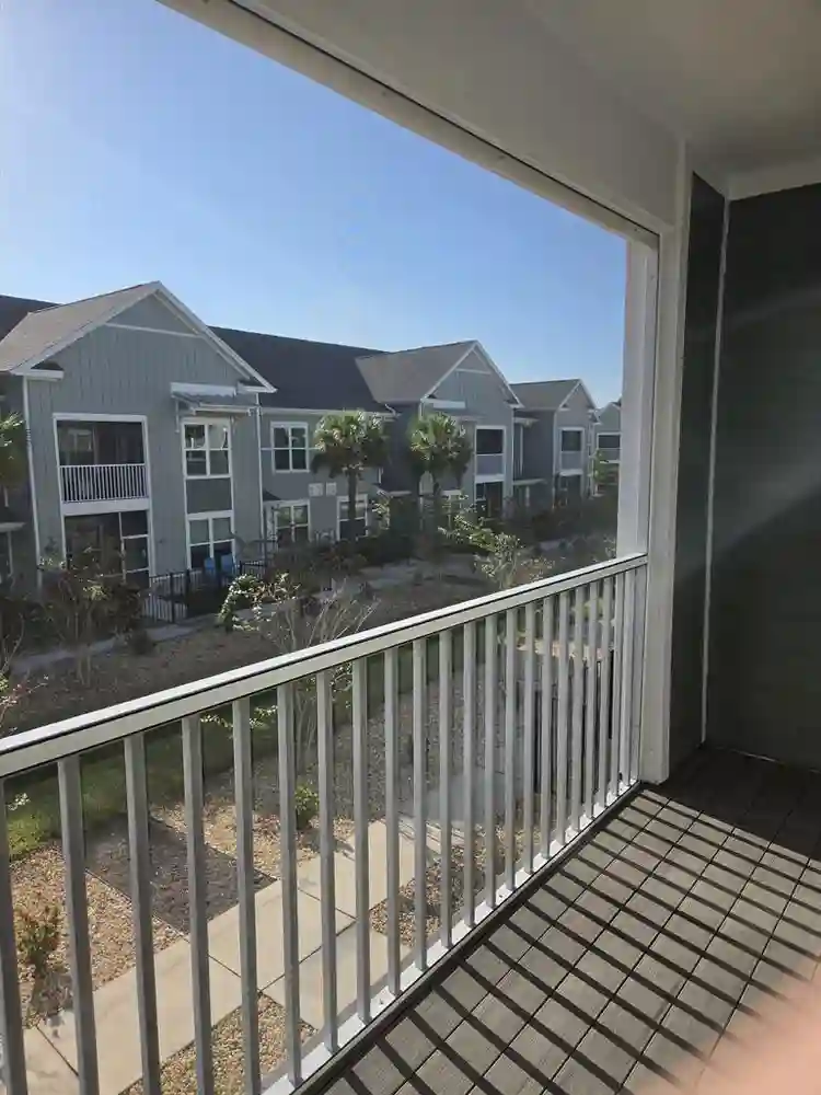 Quiet shared apt in Ellenton