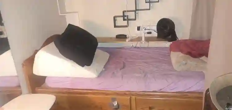 Home Sweet Home!!! Bed provided.