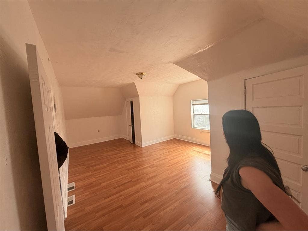 Looking for roommate in Morningside